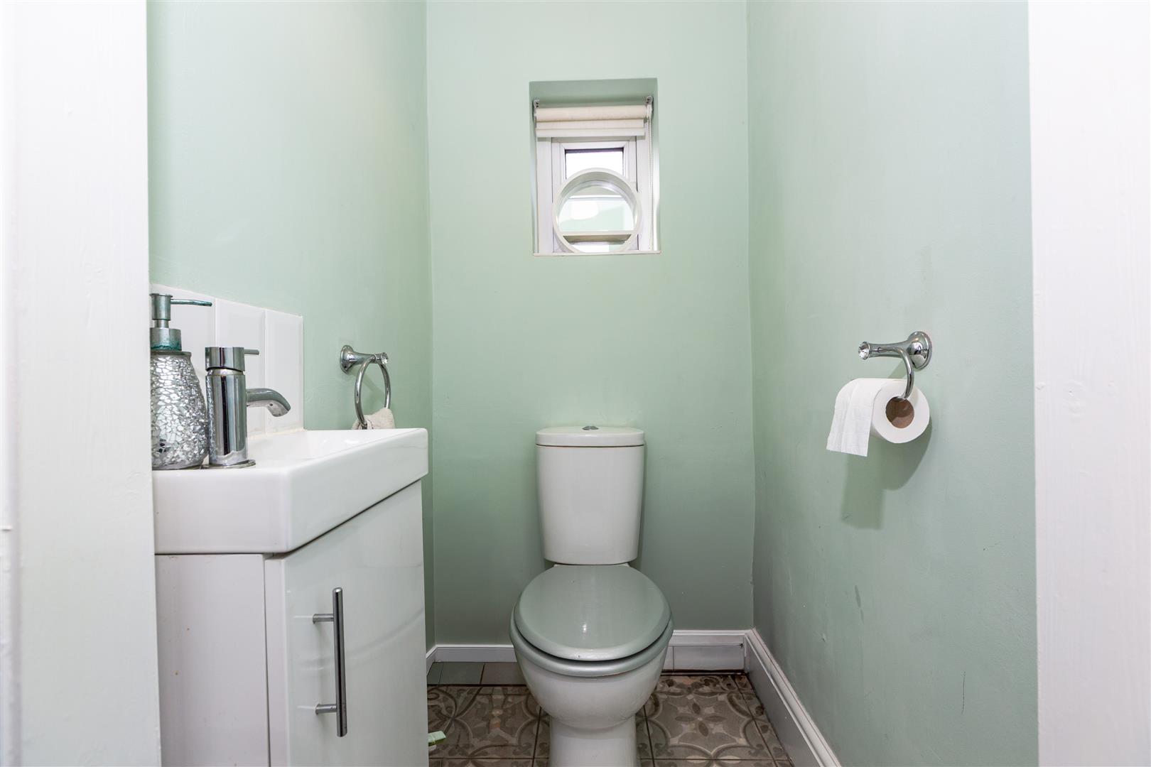 Vicarage Road, Morriston, Swansea, SA6 6DJ